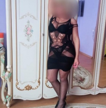 💋
У меня есть много услуг, которые доставят тебе настоящее удовольствие: классический и эротический массаж, стриптиз, ролевые игры и многое другое. 🎭 Я гарантирую тебе полное расслабление и удовлетворение твоих самых сокровенных фантазий. 😉
Ты можешь посмотреть мои фото, чтобы убедиться в моей красоте и шарме. ✨ Фигура модельная, обворожительная грудь и взгляд, от которого невозможно оторвать глаз. Я уверена, что ты не сможешь устоять перед моими обольстительными формами. 😍
У меня есть множество положительных отзывов от довольных клиентов. Они отмечали мою профессиональность, внимание к деталям и нежность, которую я создаю во время нашей встречи. 💕
Так что не теряй время зря, давай встретимся прямо сейчас и погрузимся в мир наслаждения вместе. Живу в Москве и жду тебя в своей уютной апартаменте или могу приехать к тебе в гости. 😘 Не упусти возможность испытать незабываемые эмоции и ощущения со мной! 😉 Юленька